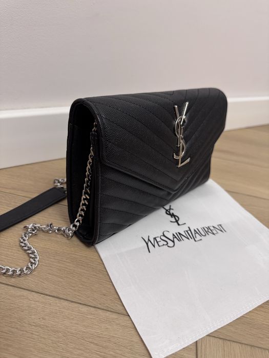 Torebka YSL  Yves Saint Laurent czarna na łańcuszku klasyczna NOWA