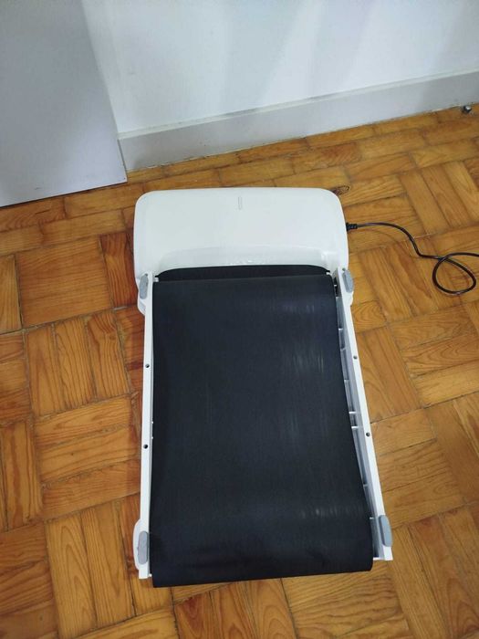 Foldable treadmill64585888673921122