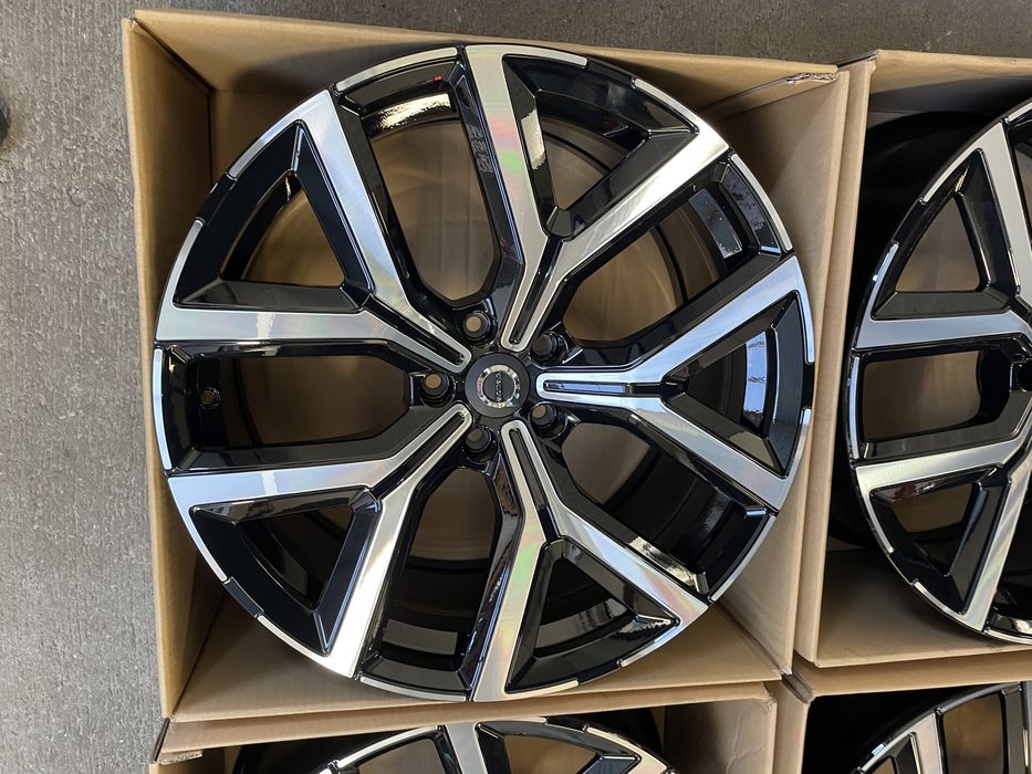 Felgi Volvo ex90 ex 90 22 cale oryginalne idealne xc komplet  polestar