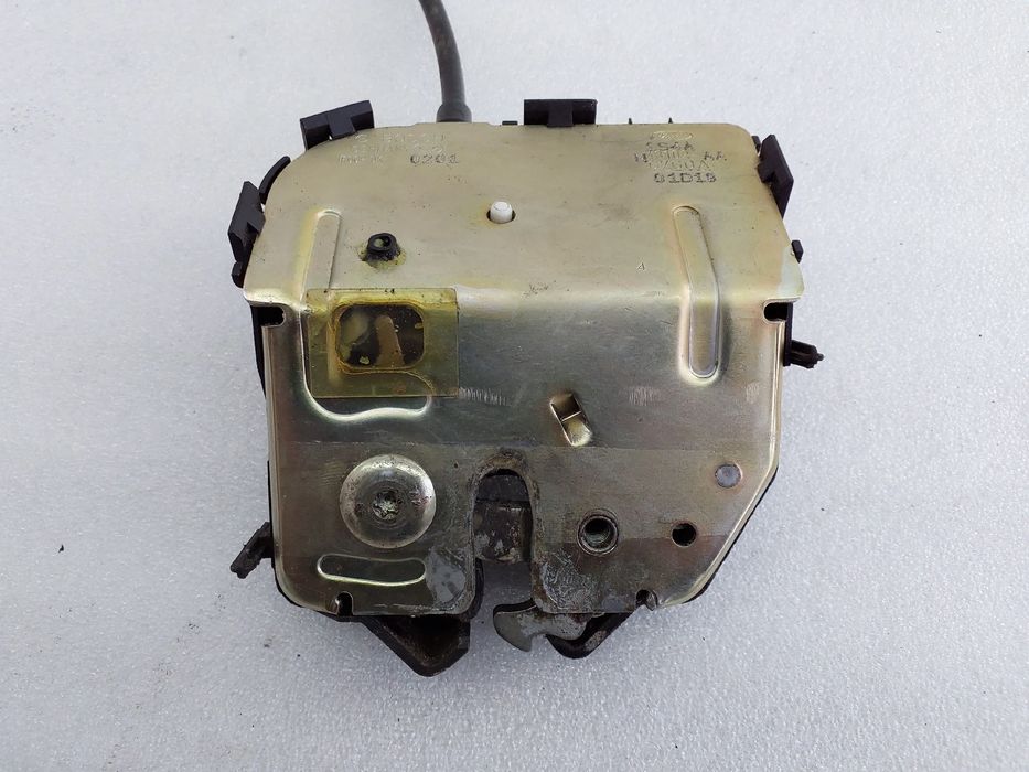 Fechadura / fecho da mala FORD Focus I Carrinha (DNW)