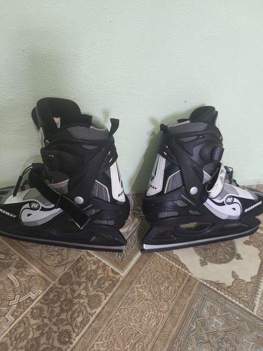 Продам мужские коньки Nordway