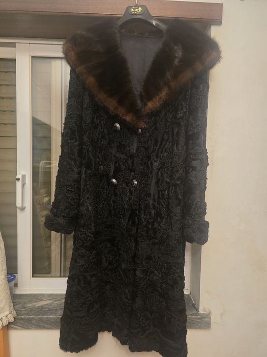 Casaco  caraculo com pele natural