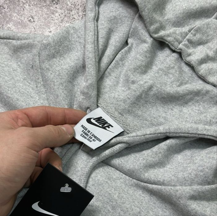 Худі Nike swoosh у всіх розмірах