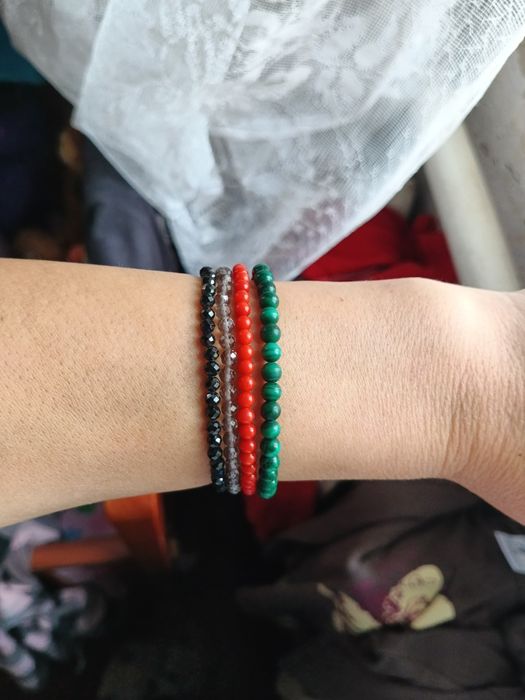Продаю браслети з натурального каменю
