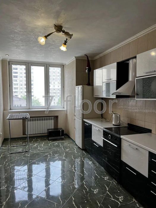 2 кімнатна квартира, метро Позняки, вулиця Срібнокільська