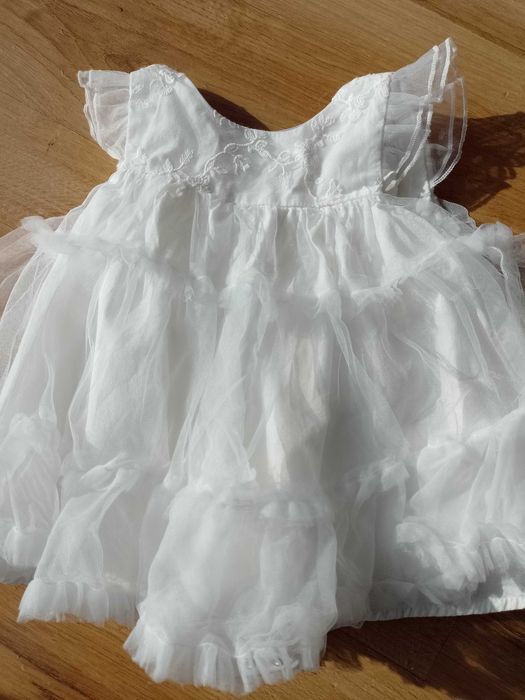 Sukienka do chrztu