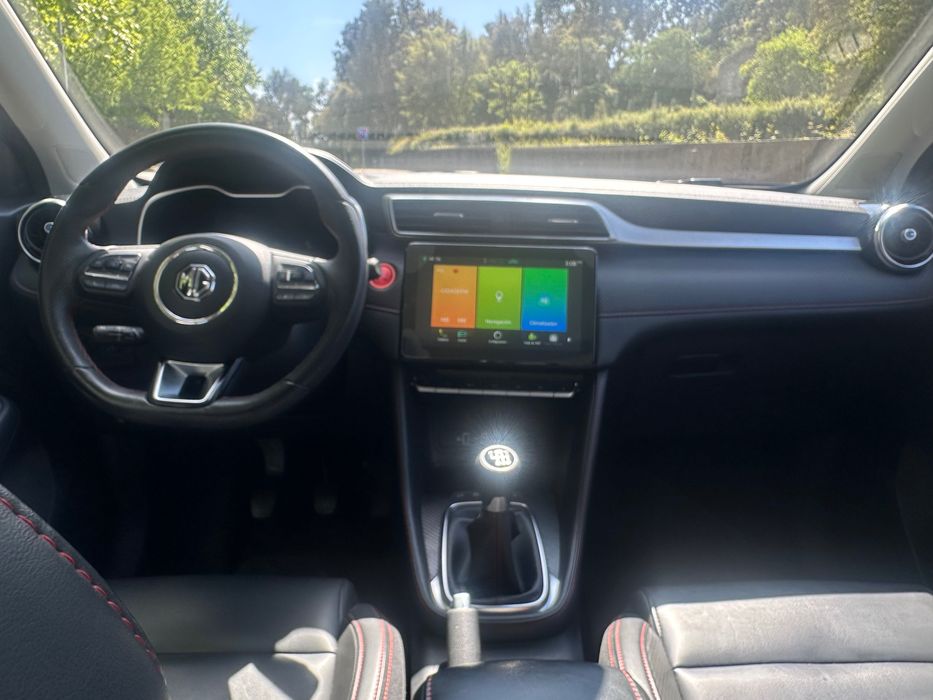 MG ZS 1.0 Luxury com garantia de fábrica até 2031.