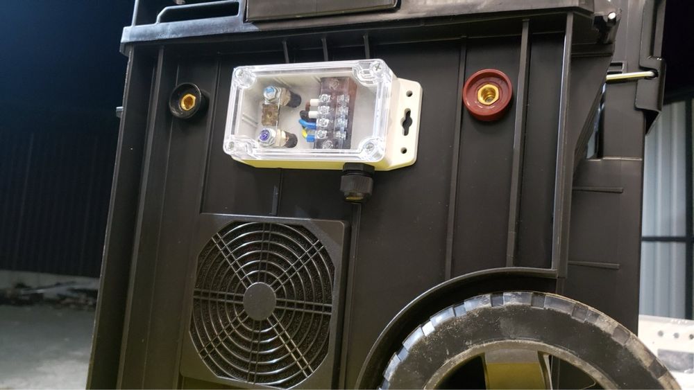 Зарядна станція аккамулятор ДБЖ