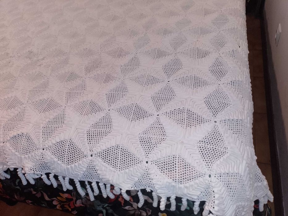 Colcha renda antiga feita à mão