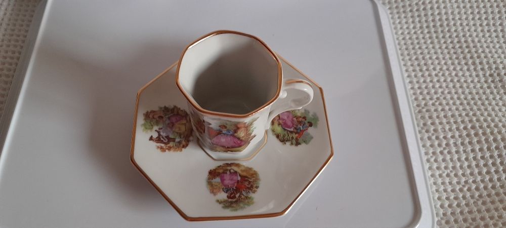 Chávena de porcelana64861768788355122