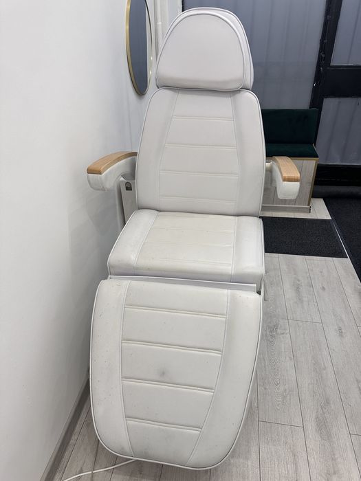 Fotel kosmetyczny elektryczny BW-273B