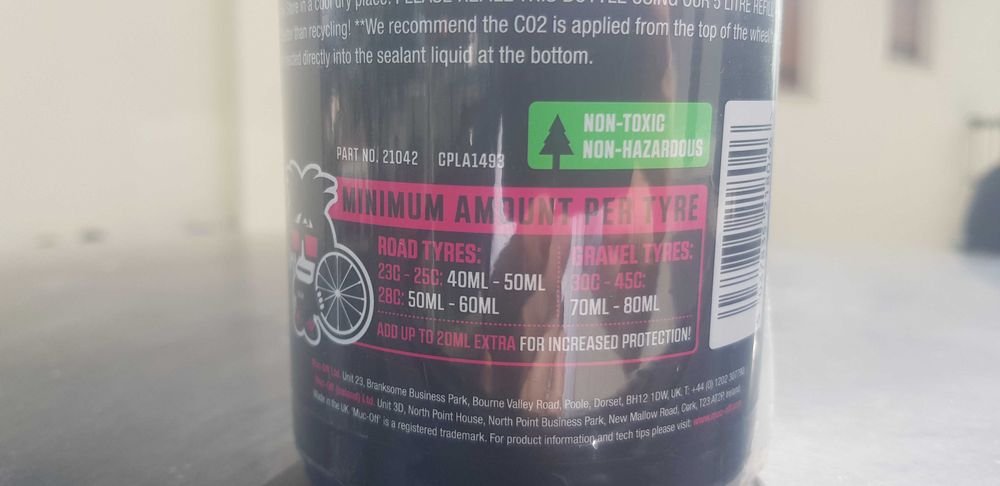 Líquido Tubeless - Muc Off Selante tubeless 1L (anti-furo)