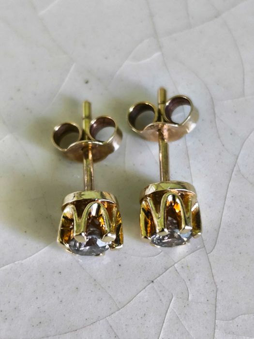 Kolczyki z brylantami sztyfty  0,42 ct / certyfikat