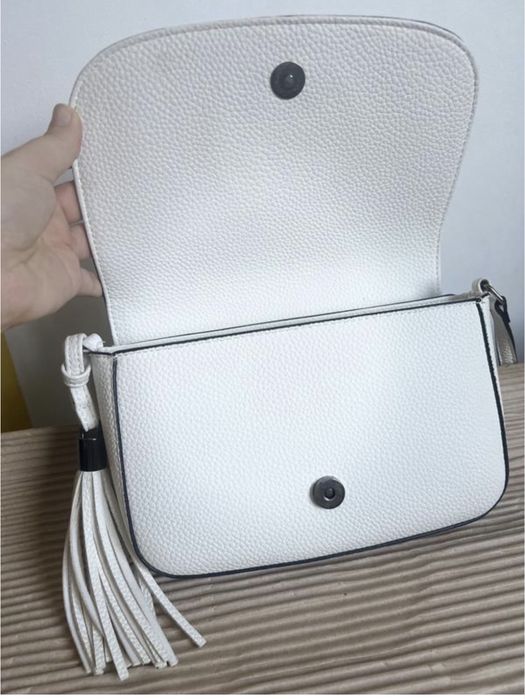 Біла сумка крос-боді зі знімною китицею під Гучі