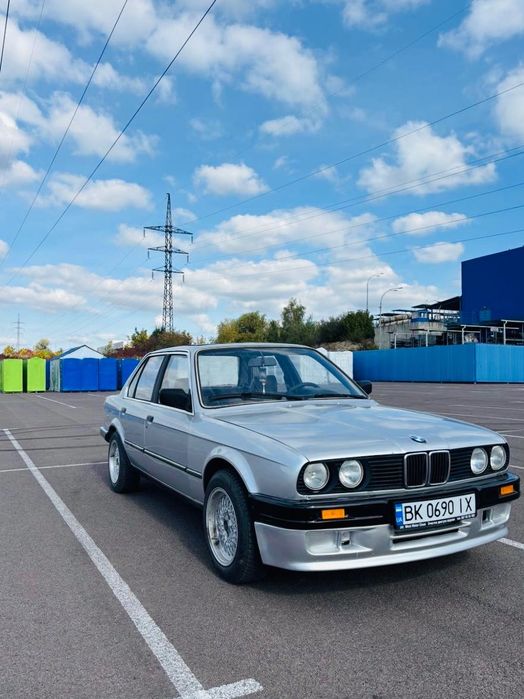 Продам або обміняю BMW E30 318.