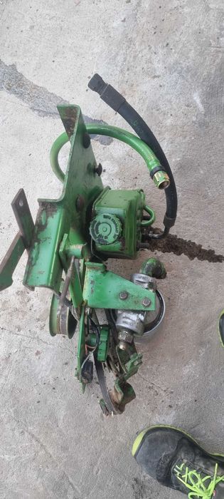 Pompa hydrauliczna john deere 590