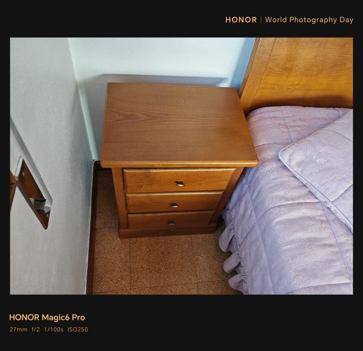 Quarto completo casal em pinho maciço – excelente estado