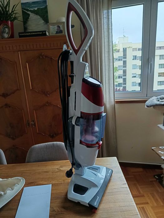 Aspirador 2 em 1, sistema vac&Steam da Bissell