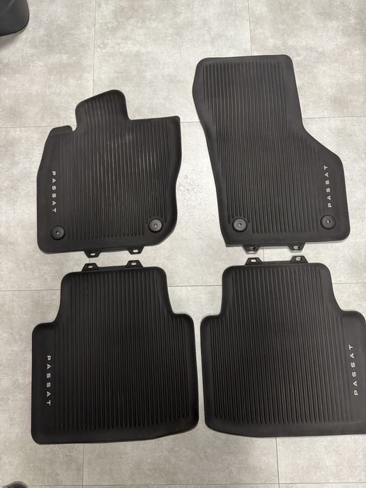 Nowe dywaniki gumowe welurowe  VW Passat B9 31J