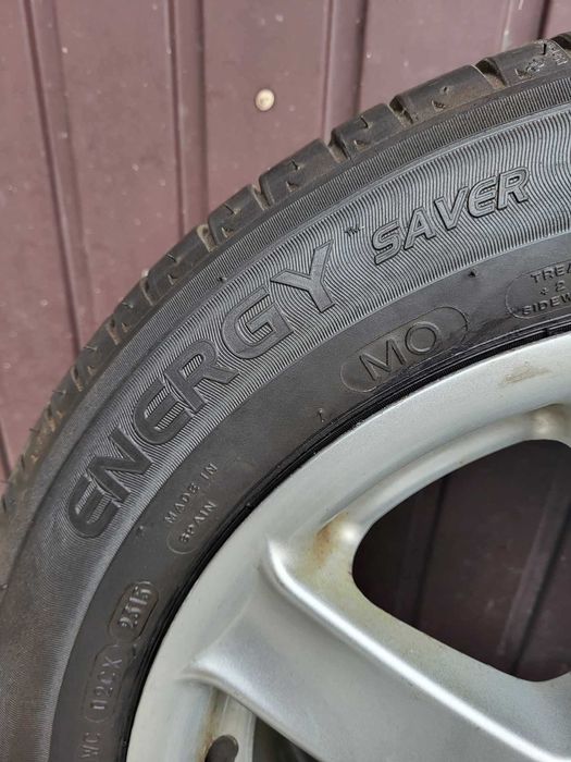 aluminiowe felgi z oponami z BMW michelin alufelgi