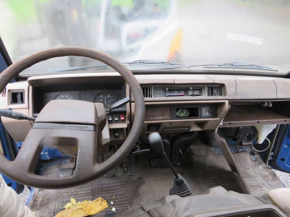 Nissan Vanette 2.0dCi de 1993 - Peças Usadas