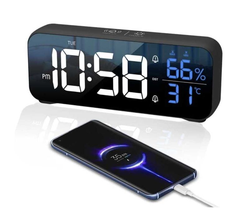 Cyfrowy budzik LED z funkcją drzemki lustrzany na USB