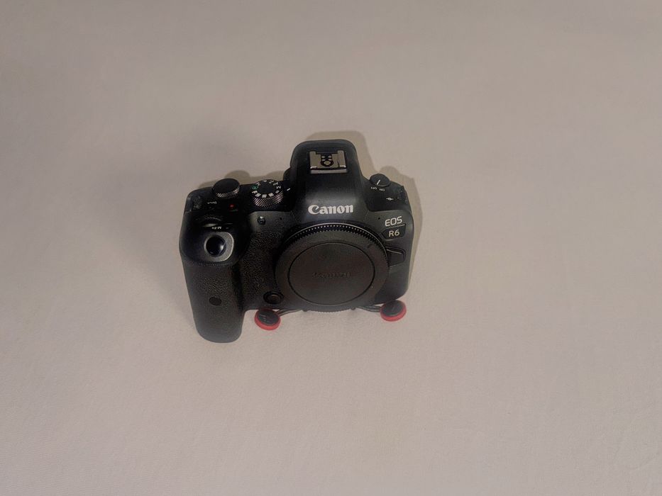 Canon  R6