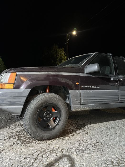 Jeep cherokee ZG64966360735107124