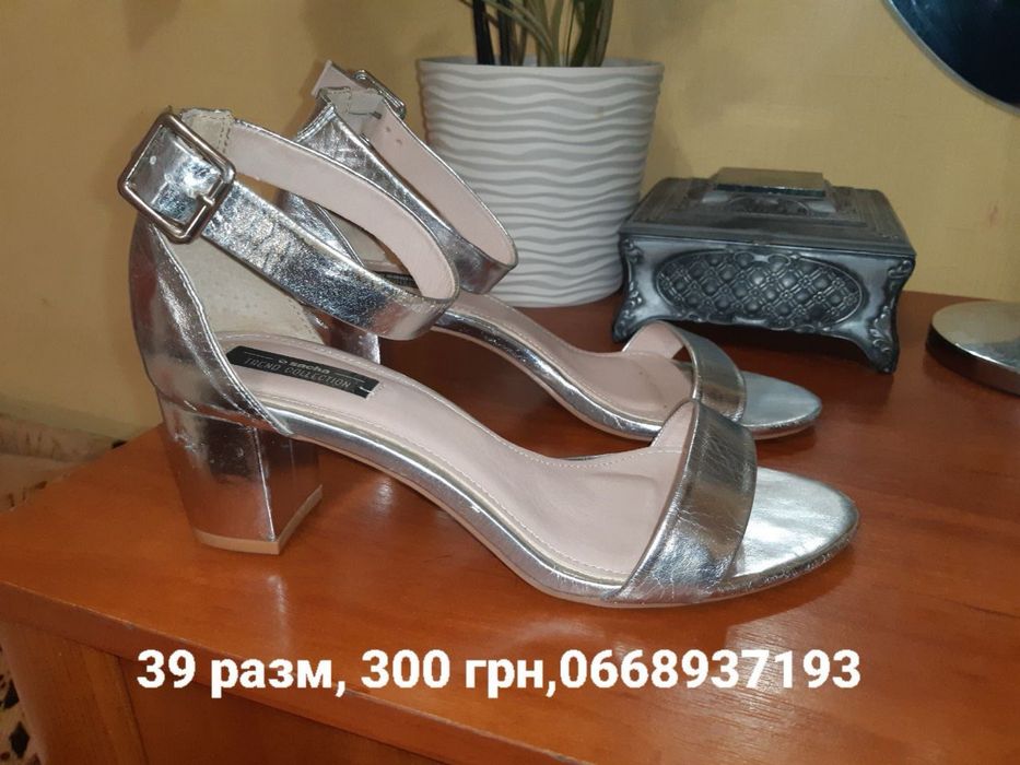 Шлепанцы Кельвин Кляйн 36 разм