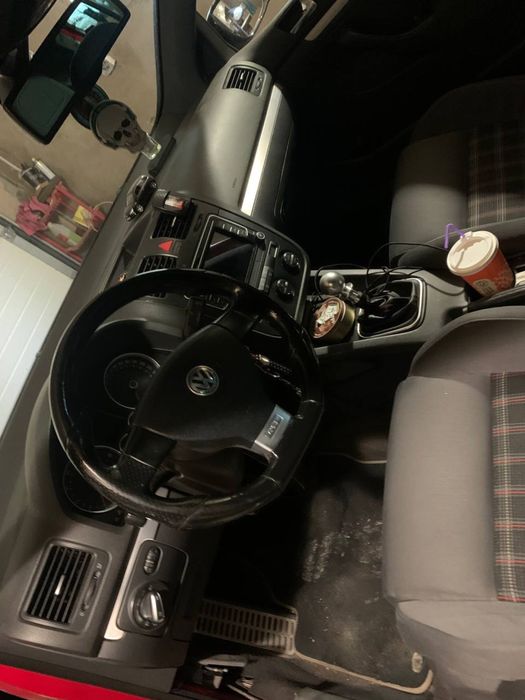 Volkswagen Golf 5 ОБМЕН