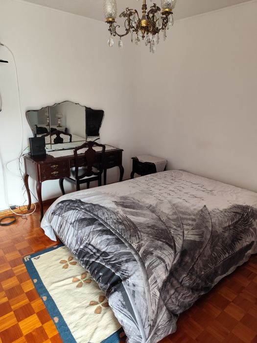 Quarto para alugar em Algueirão
