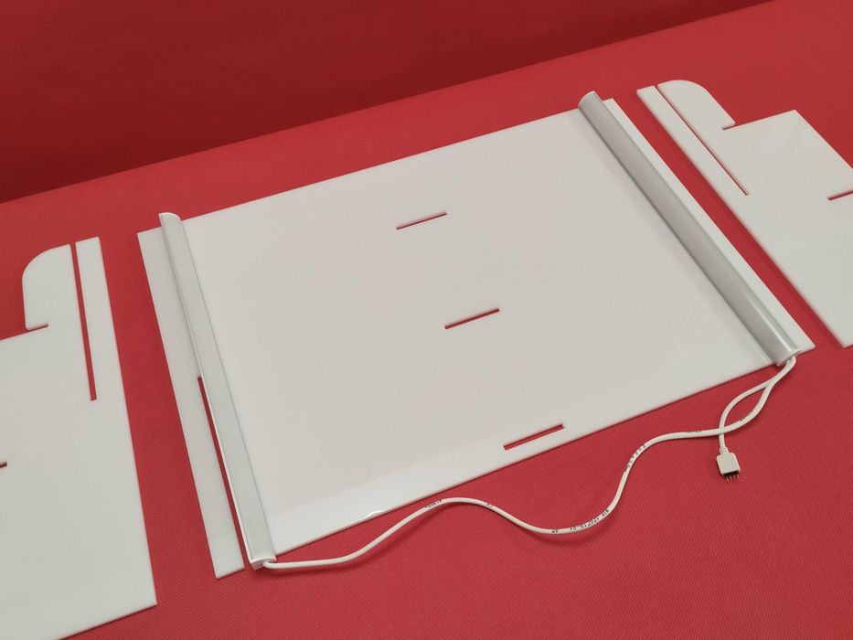 Podświetlany trzypoziomowy ekspozytor do ciast i deserów 2 zestawy