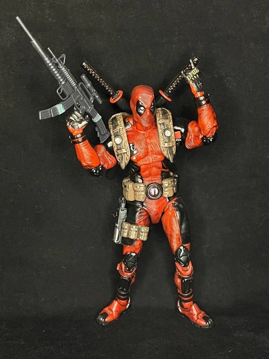 EPIC Marvel Deadpool 
Дедпул фігурка героя Марвел 20 см
1000грн
Дедпул