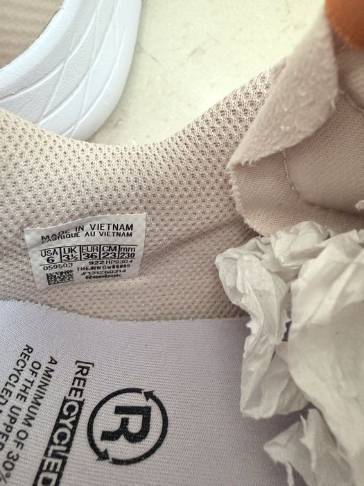Продам кросівки Reebok