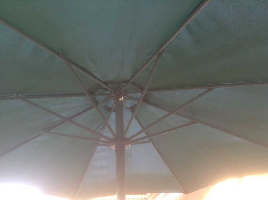 Parasol ogrodowo tarasowy śr.300cm, otwierany na korbkę, składana wysokość.