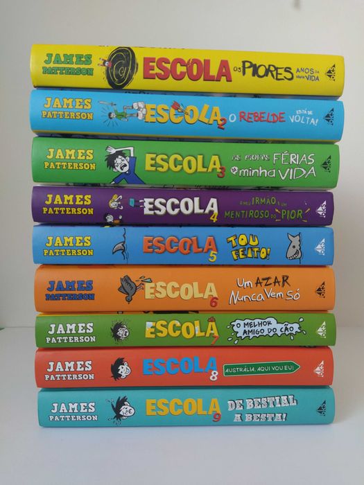 Vendo livros Escola (números 2 e 5)