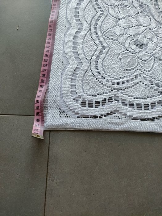 MEGA WYWÓZ - Piękny duży obrus z haftem 230x115 cm