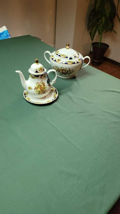 Terrina e bule em porcelana de Limoges