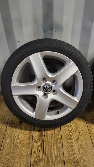 Felgi Koła Vw 17" 5x112 z oponami 225/45 R17 Golf 5 6 7 Caddy Touran