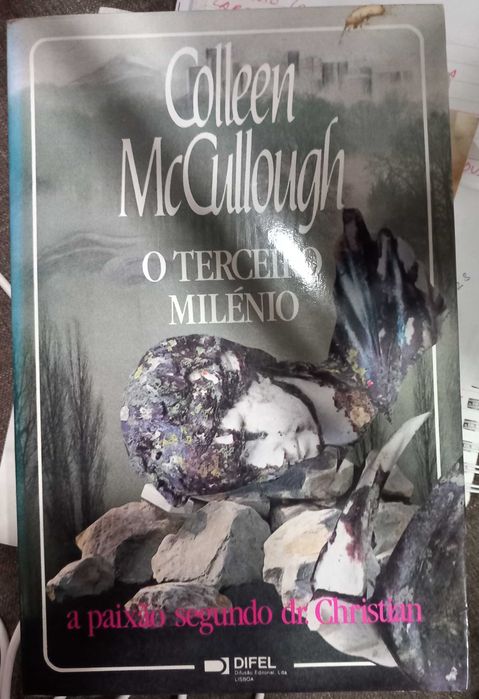 Livros - Robin Cook, Carl Sagan, Harold Robbins, Colleen McCullough