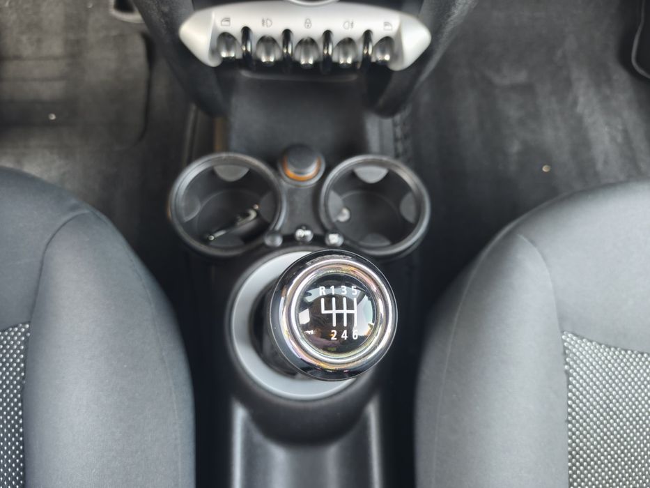 Mini One 1.4 gasolina, apenas com 120.000kms