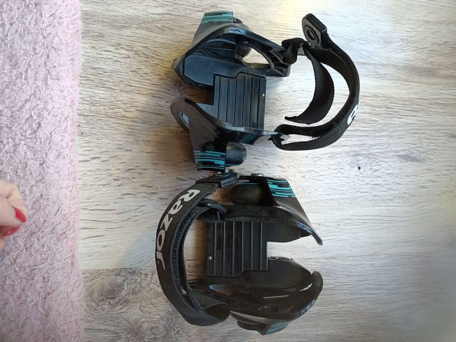 Wrotki na buty razor