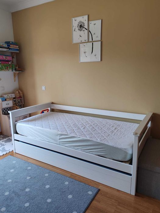 Quarto infantil – Cama + Roupeiro