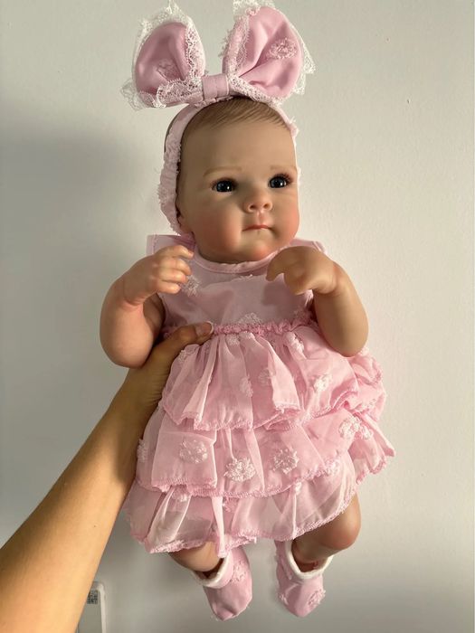 Boneca bebe reborn com corpo em vinil