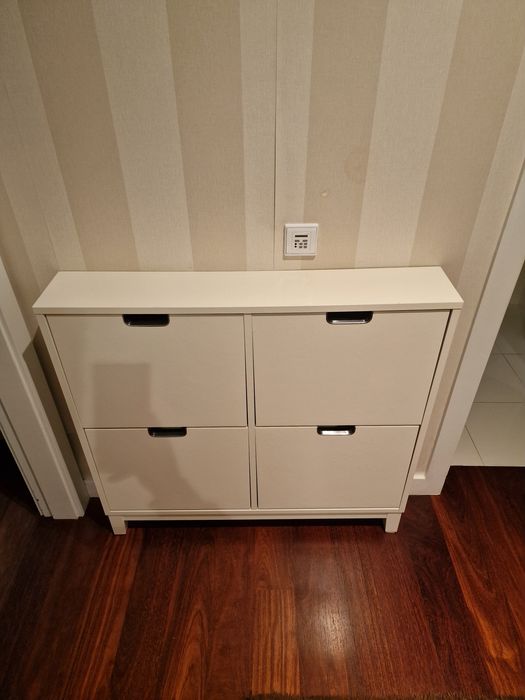 Sapateira com 4 compartimentos