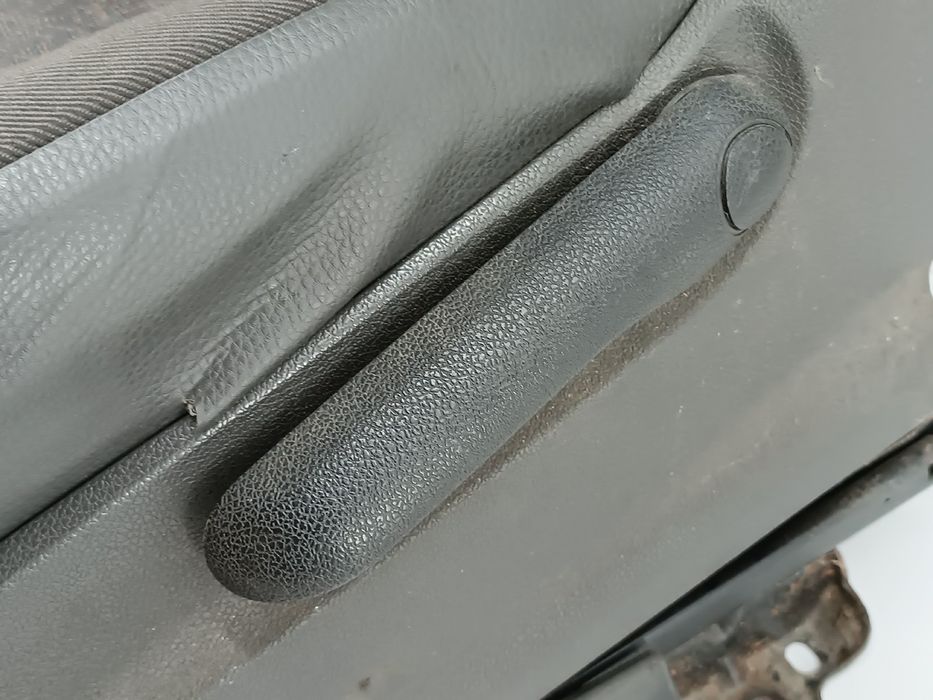Bancos Frente - FORD Transit Connect (P65_, P70_, P80_) | 02 -