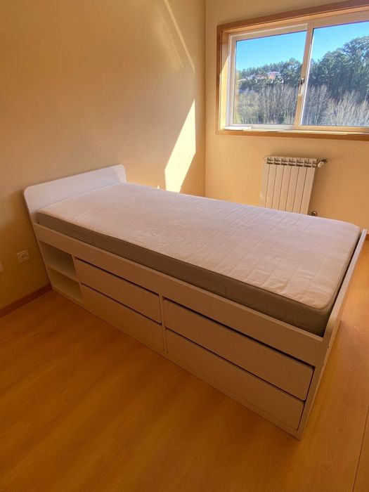 Cama de solteiro SLÃKT IKEA