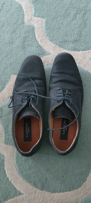 Eleganckie wizytowe buty Lasocki rozmiar 41