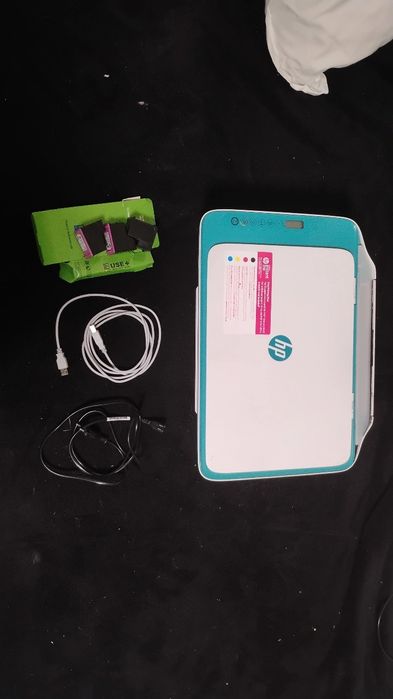 Impressora HP com cartuchos