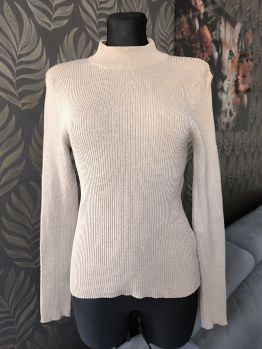Beżowy prążkowany półgolf złota nitka Primark 34/36 beige casual basic